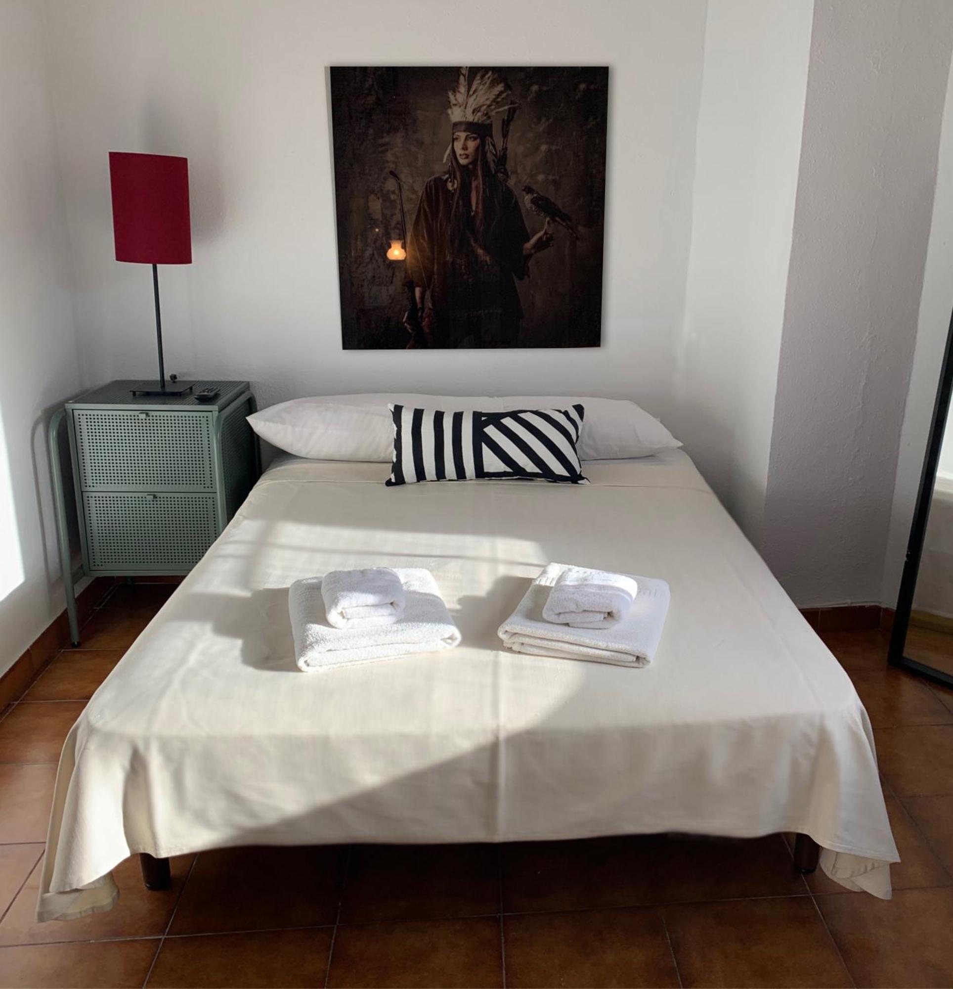Hotel Y Restaurante Puerta De Aranda อารันดา เด ดวยโร ภายนอก รูปภาพ