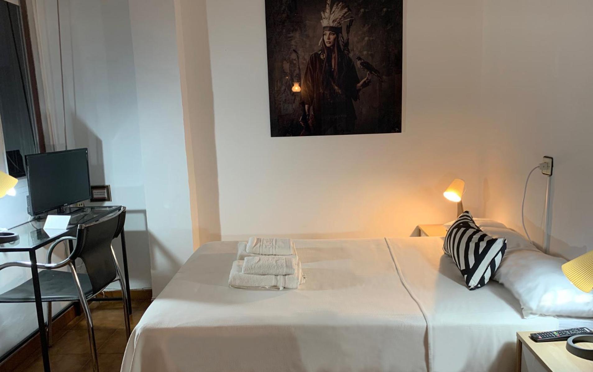 Hotel Y Restaurante Puerta De Aranda อารันดา เด ดวยโร ภายนอก รูปภาพ