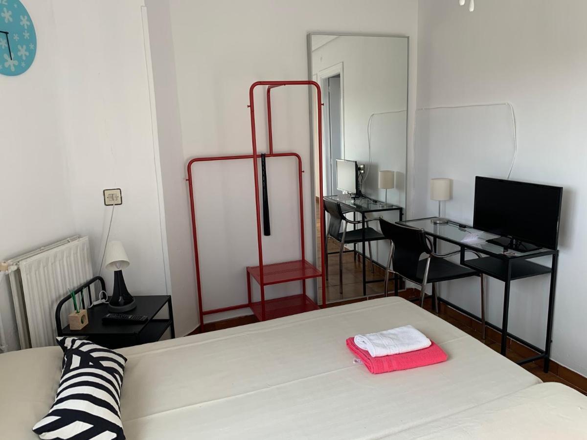 Hotel Y Restaurante Puerta De Aranda อารันดา เด ดวยโร ภายนอก รูปภาพ