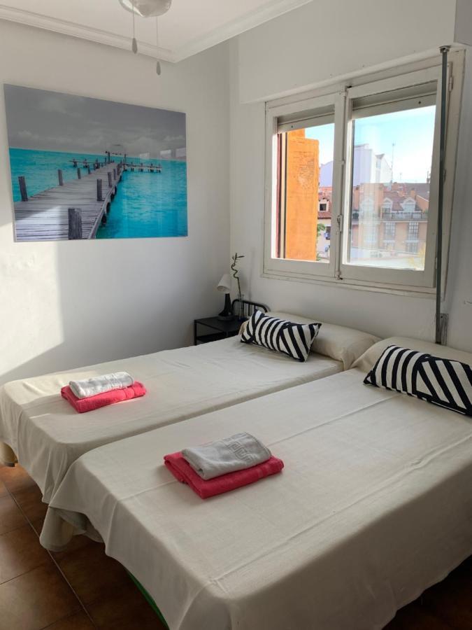 Hotel Y Restaurante Puerta De Aranda อารันดา เด ดวยโร ภายนอก รูปภาพ